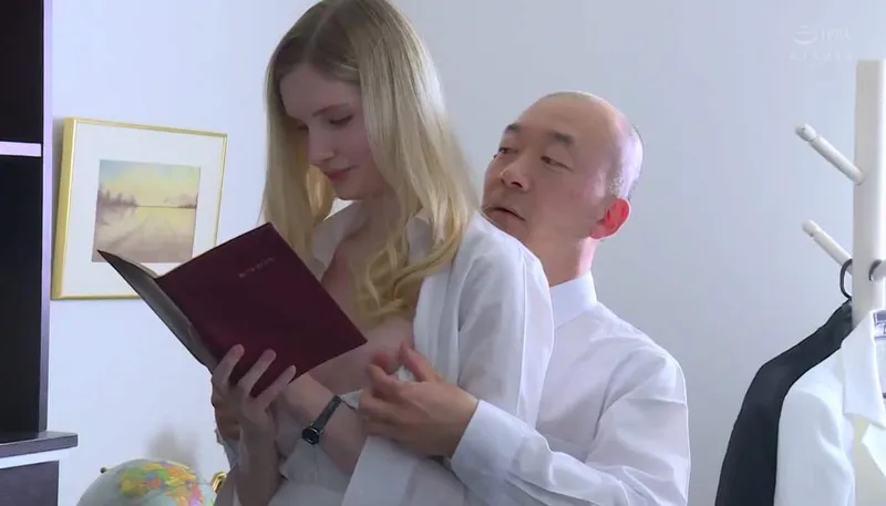 Bà xã chấp nhận làm bạn gái cho đối tác của chồng yêu để trả nợ